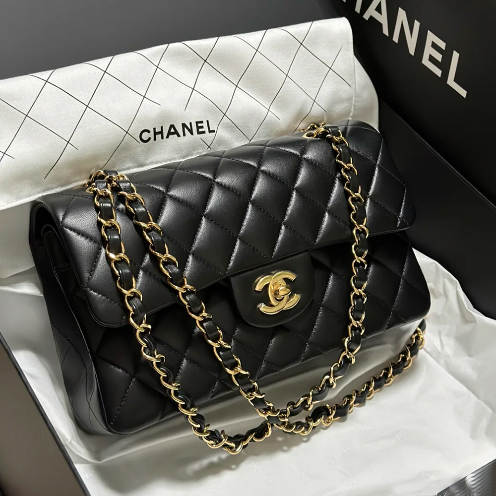 Chanel  Classic Flap Bag Medium Shoulder Bag